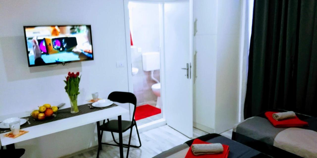 Pula Center Arena Belvedere Apartments And Rooms Εξωτερικό φωτογραφία