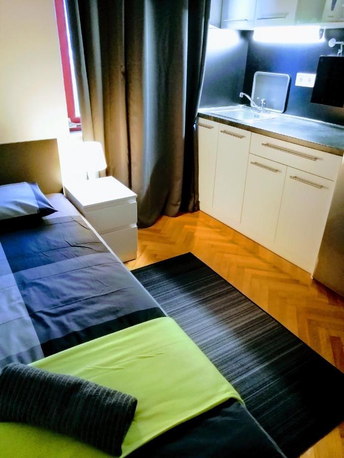 Pula Center Arena Belvedere Apartments And Rooms Εξωτερικό φωτογραφία